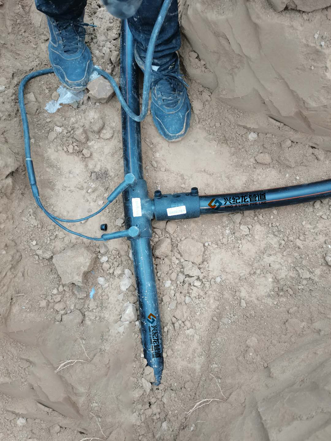 “興紀龍”埋地燃氣專用管，電熔連接施工圖